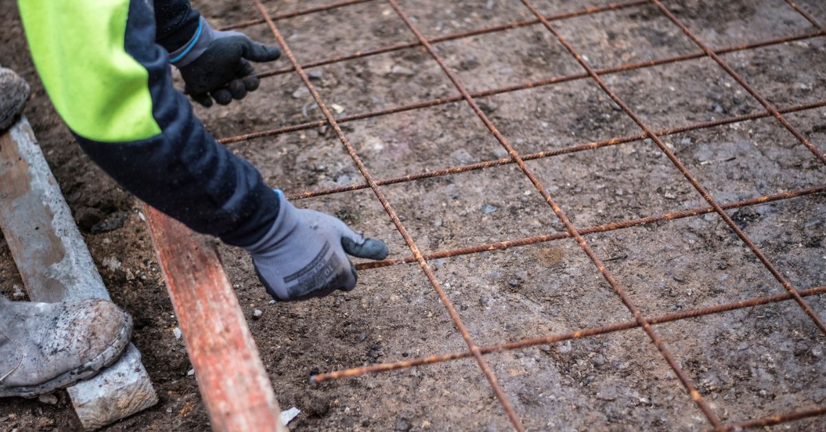 Concrete vs. Asphalt: Choosing the Right Pickleball Court Foundation